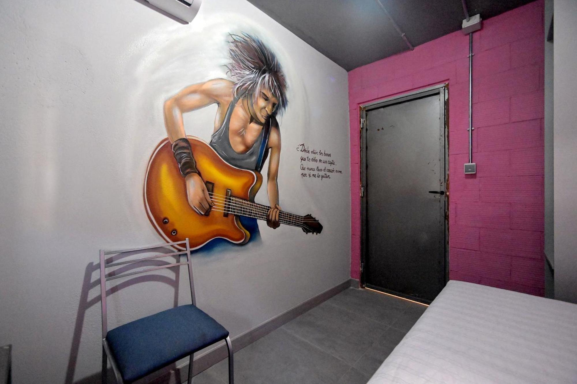 Apartamentos Nirvana Y Averno アギラス エクステリア 写真