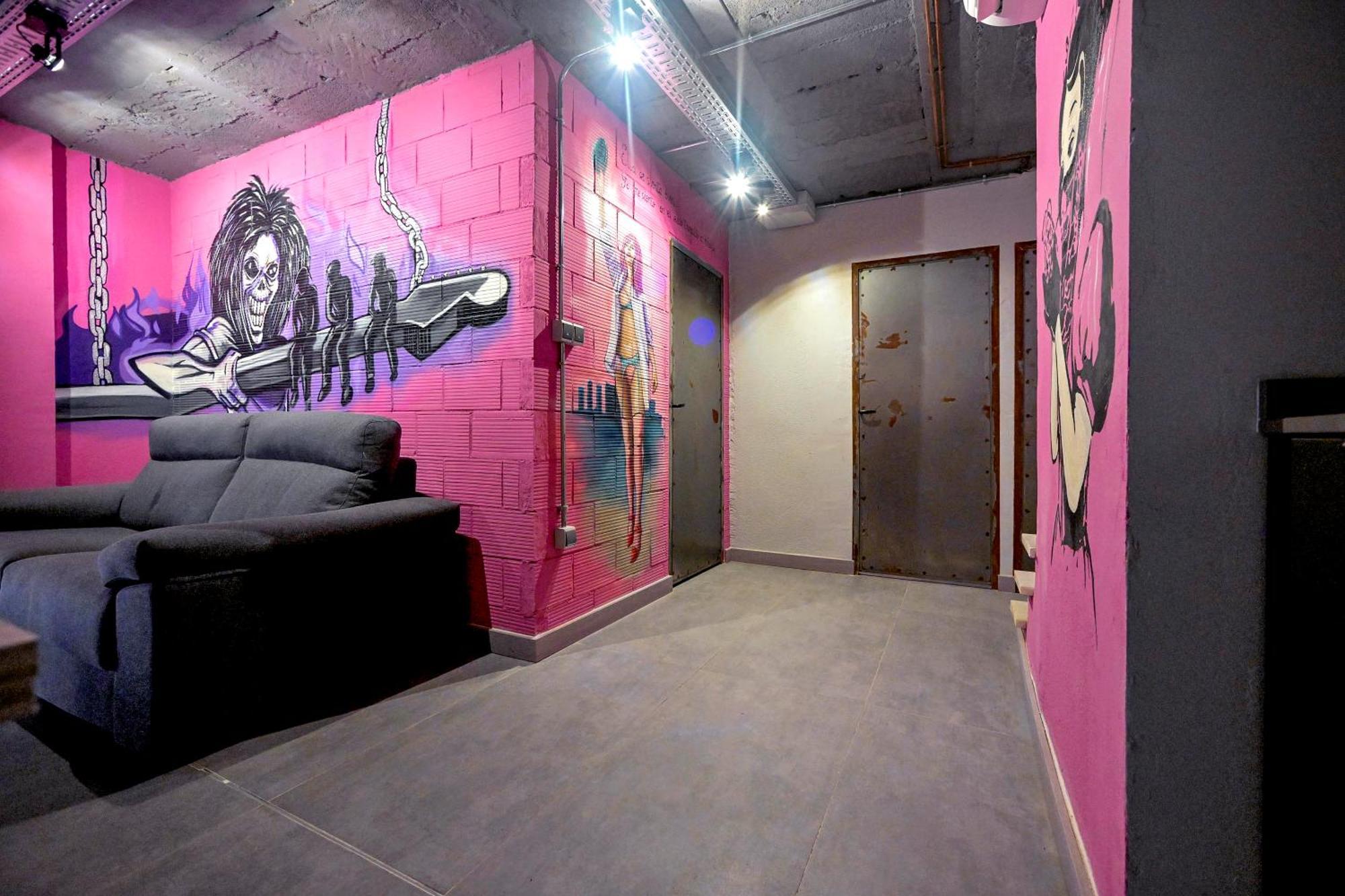 Apartamentos Nirvana Y Averno アギラス エクステリア 写真